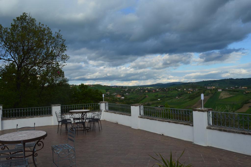 Villa Tre Colli Agri B&B 亚力诺伊皮诺 外观 照片