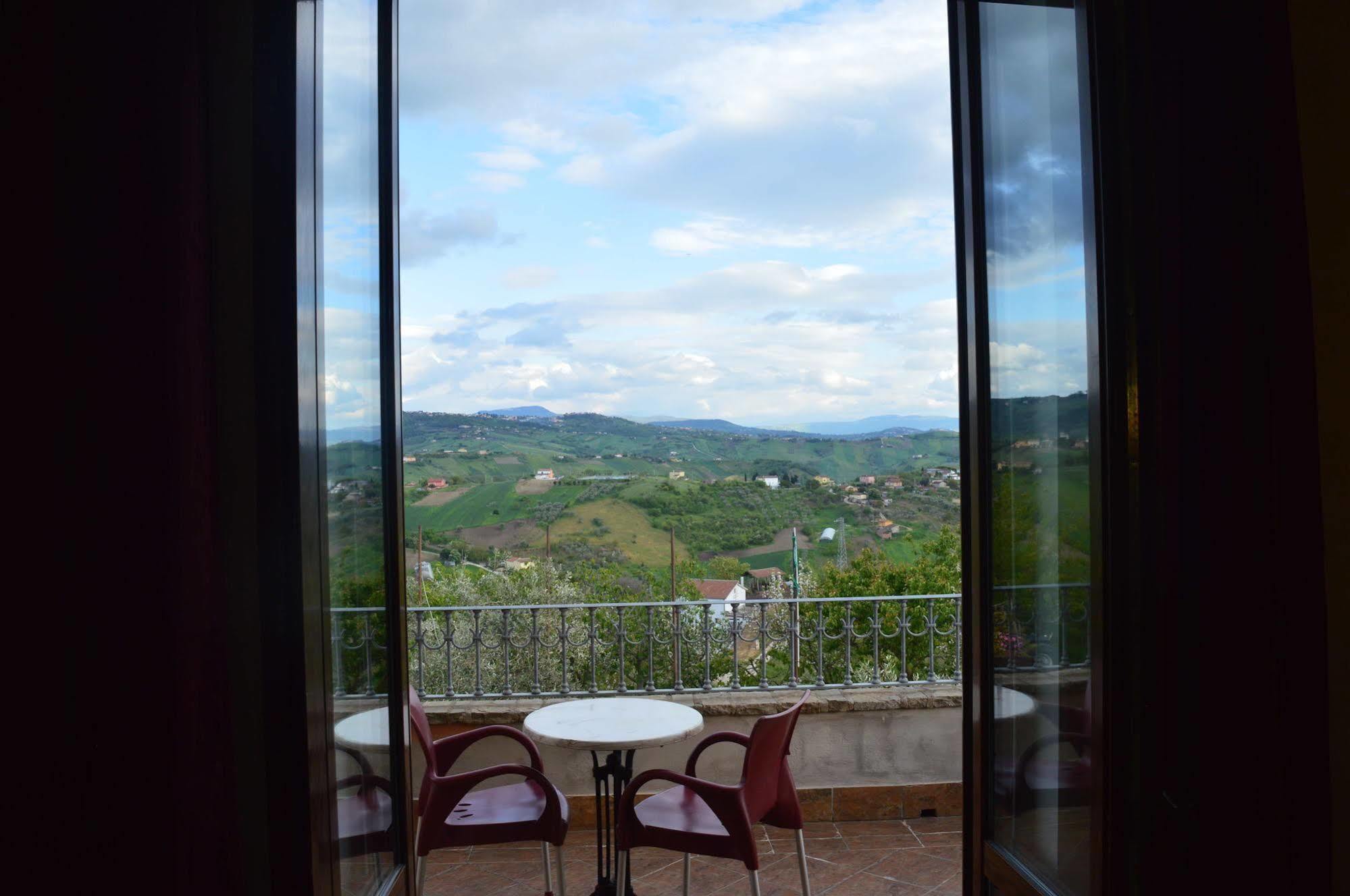 Villa Tre Colli Agri B&B 亚力诺伊皮诺 外观 照片